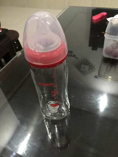 贝亲(Pigeon) Disney宽口径玻璃彩绘奶瓶240ml 婴儿奶瓶 自然实感M码宽口奶嘴(大白-拥抱)AA150 晒单图