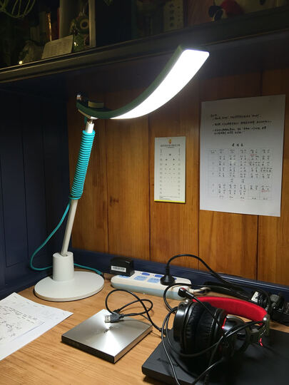 明基台灯:爸妈营同型号只要980,别问我为什么