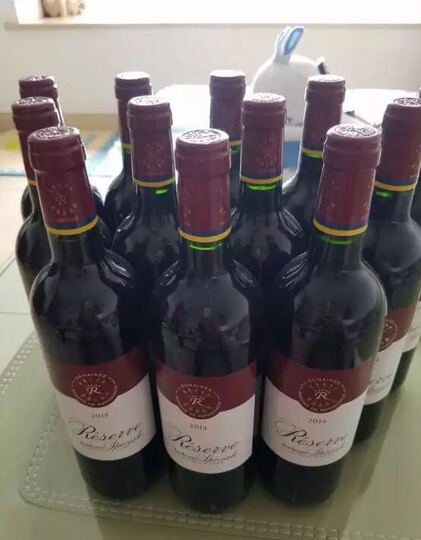 拉菲葡萄酒:买了送人的,感觉还可以吧,包装比