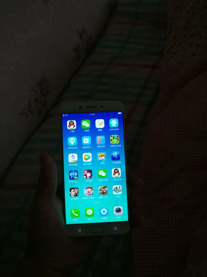 OPPOR9s Plus:手机不错,价格如果是2999就好