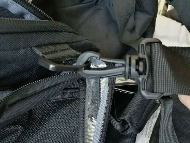 耐克(NIKE)运动包 桶包 健身包 单肩旅行包BA5185 BA5553 BA4881 53cm足球训练中桶包5193-010 晒单图