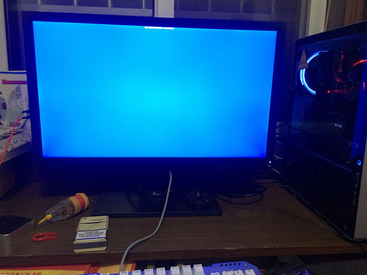 明基XL2411:肉眼凡胎,目前还没有看出坏点之