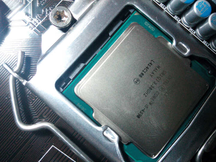 英特尔（Intel）酷睿四核 i5-4590 1150接口 盒装CPU处理器  晒单图