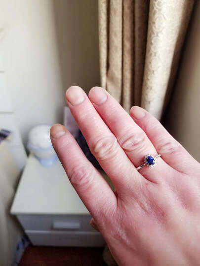 米莱 珠宝 皇家蓝蓝宝石戒指 18K金镶嵌钻石 彩宝戒指女款 戴妃款 1.01克拉款 15个工作日高级定制 晒单图