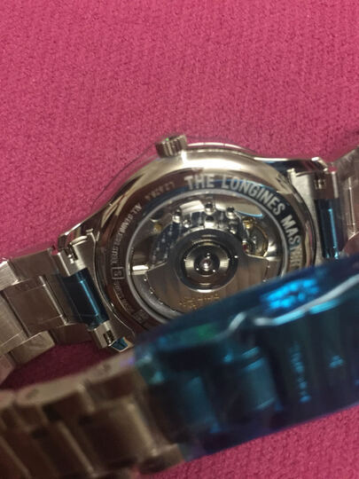 表:赶上秒杀购买,包装完整,外包装都有京东的