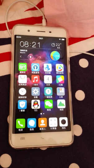 vivoXplay5A:白色的包装非常精致,也非常漂亮