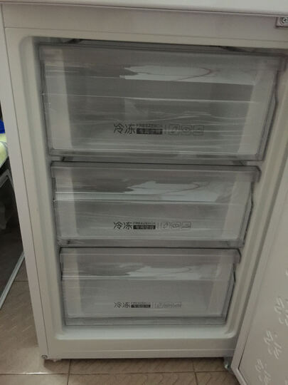 海尔BCD-189WDPV:刚通电时,两边外侧发热