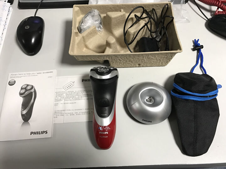 飞利浦(philips)男士电动剃须刀干湿双剃防水剃胡刀胡须刀刮胡刀at800