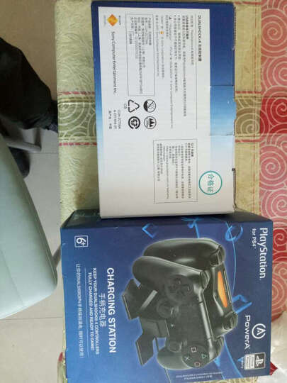 索尼【PS4官方授权配件】PlayStation 4 游戏手