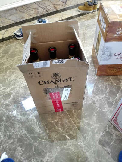 张裕葡萄酒:瓶身咋没日期呢?一箱6只全找完都