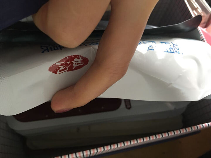 膜法世家面膜贴:面膜不错,喜欢京东买东西快,