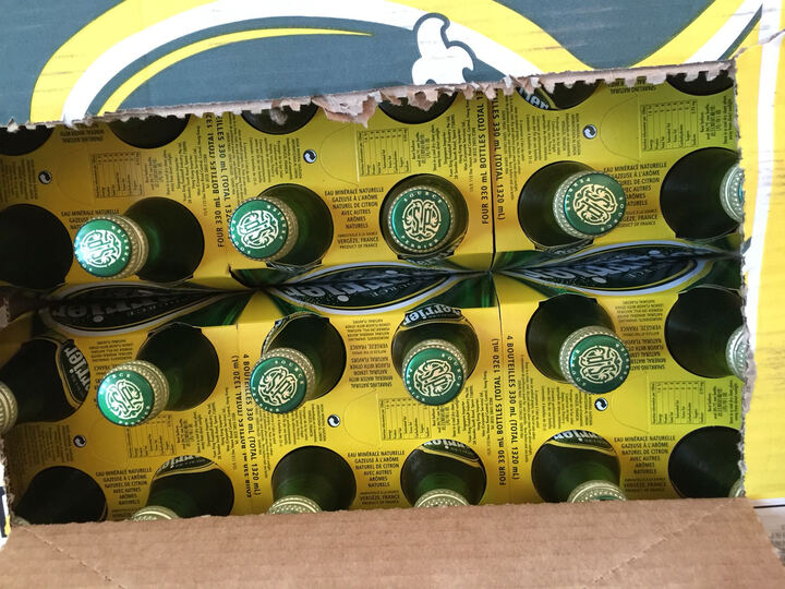 巴黎水矿泉水:超级爱喝柠檬味的巴黎水 这几个