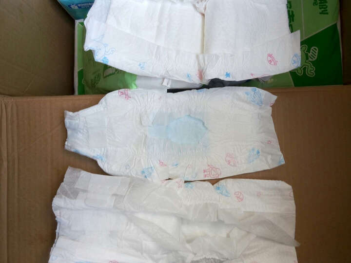 Y):很薄,手感上真的很好,但吸尿程度上需改进,