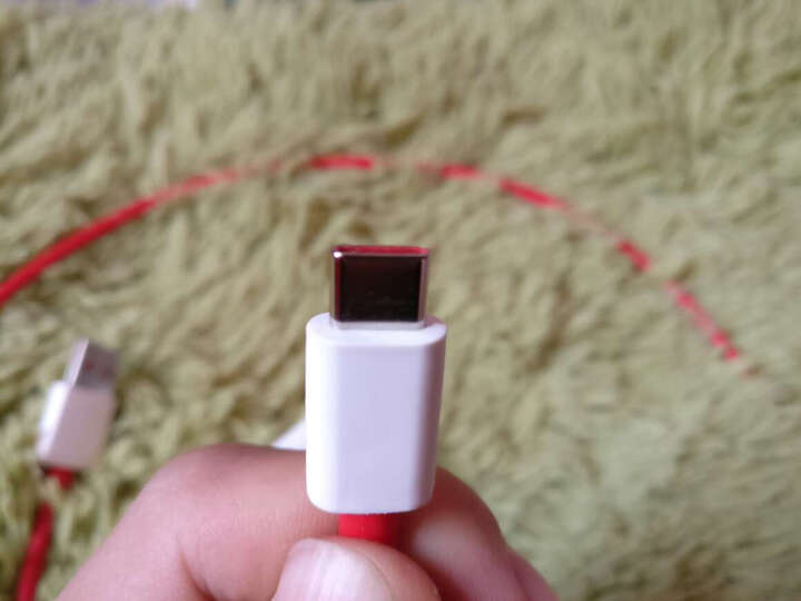 一加3T:手机反应速度非常快,充电也快,0-100耗