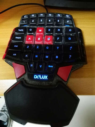 多彩英雄联盟单手机械键盘T9Plus:讲道理,我还