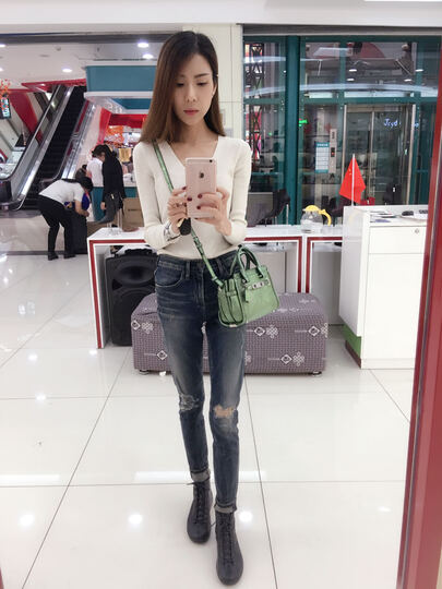 爱步(ECCO):不知道是不是专柜货,总感觉不是