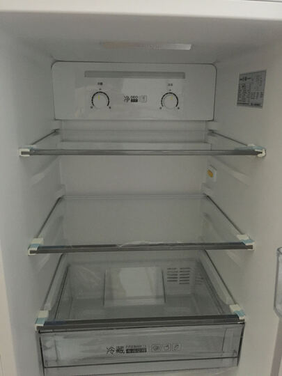 海尔BCD-189WDPV:刚通电时,两边外侧发热