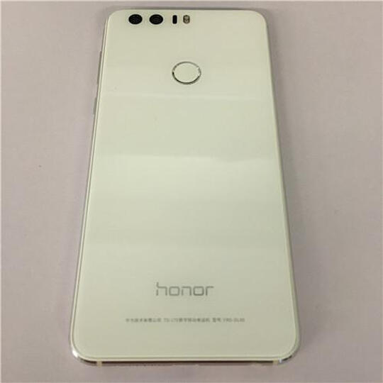 华为荣耀8:第一次用华为手机,用了快二个星期