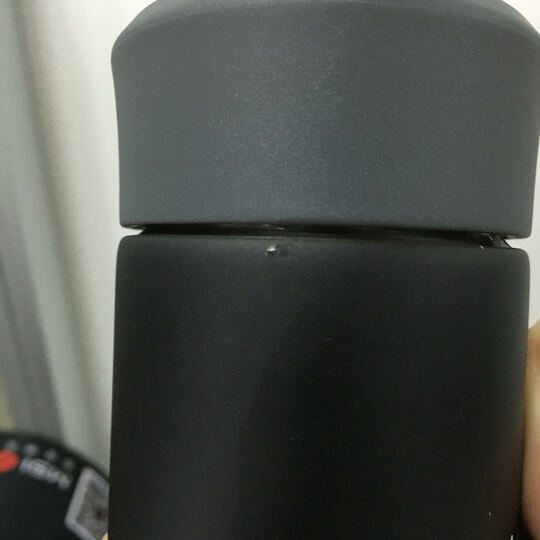 乐扣乐扣保温杯:本来不想评论的,塑料味有点重