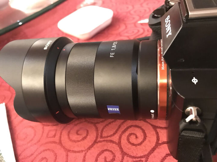 索尼(SONY)FE55mmF1.8ZA镜头 价格,55 1.8哪