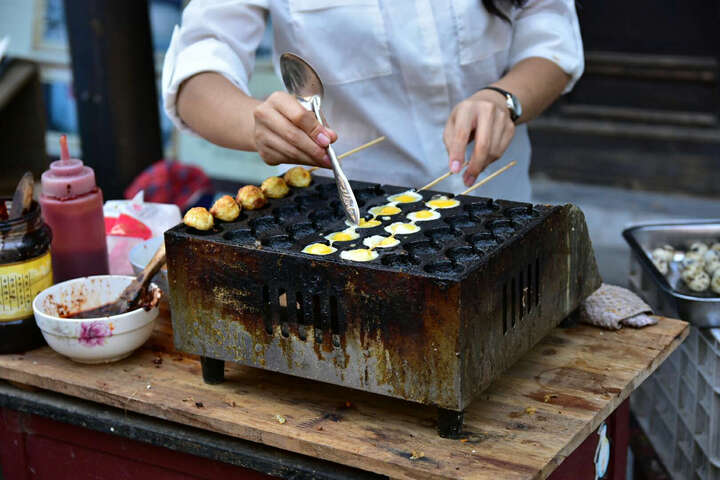 尼康D7200:包装完整,测了快门数是全新机,没