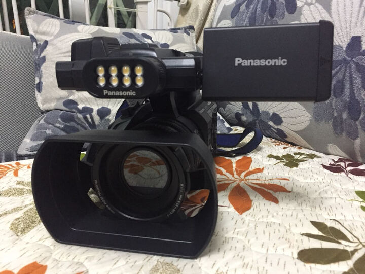 松下HC-PV100GK:性价比挺高的,操控也很方