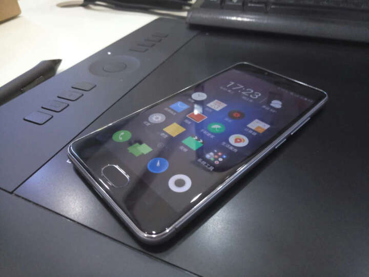 魅族魅蓝3s:手机整体不错,电池还挺耐用,能满