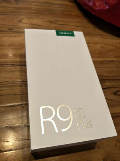 OPPOR9s:非常好!超大屏幕!感觉跟捧了个电视