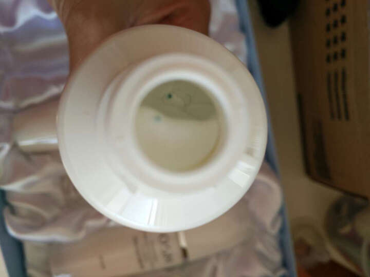 欧诗漫(OSM):东西收到了,赠品没有到,洗面奶里