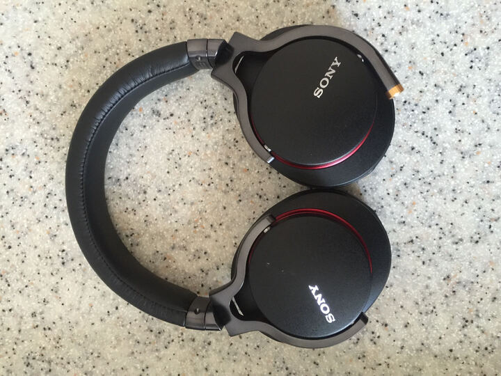 索尼MDR-1A:泰国产地,包装简约,阻抗24欧,直