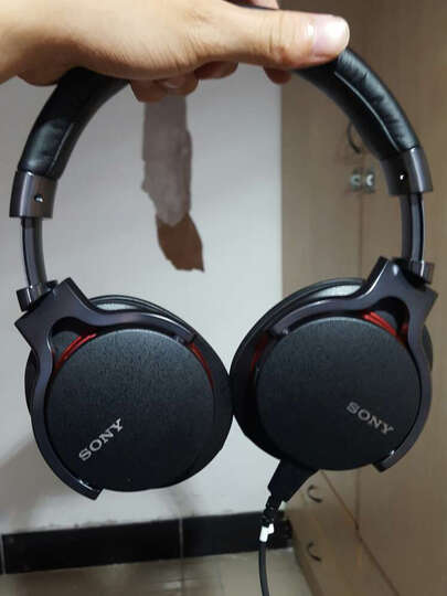 索尼MDR-1ADAC\/SMCN:初听的时候感觉声音