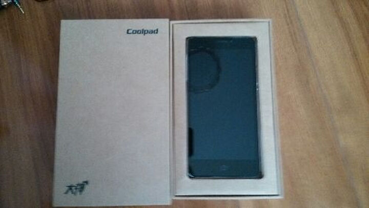 奇酷大神F2(8675-HD):京东快递准时送到,快递