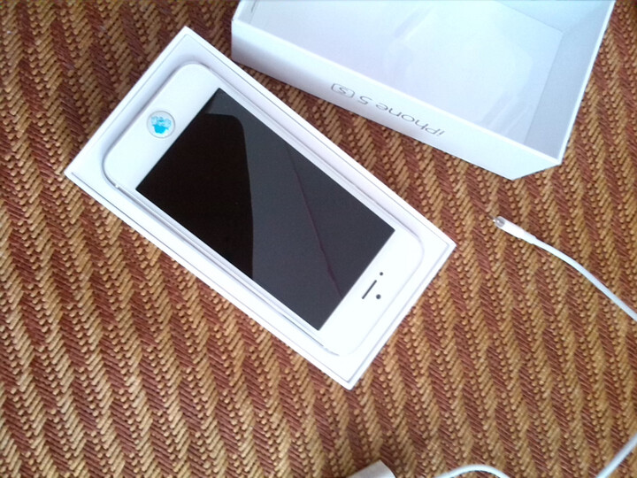 APPLEiPhone5s:手机包装很好,喜欢京东的一