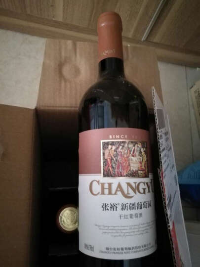 张裕葡萄酒:第一次在京东买红酒,包装挺好的,