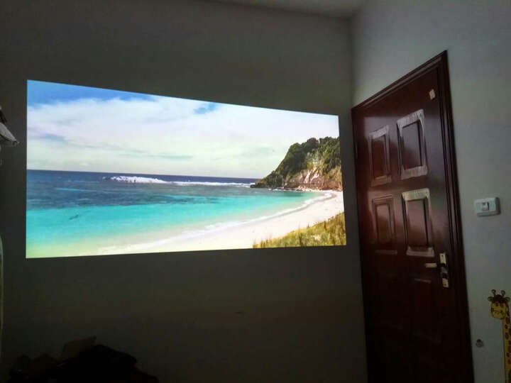 坚果G3:送货速度超级快,投影效果不错,声音质