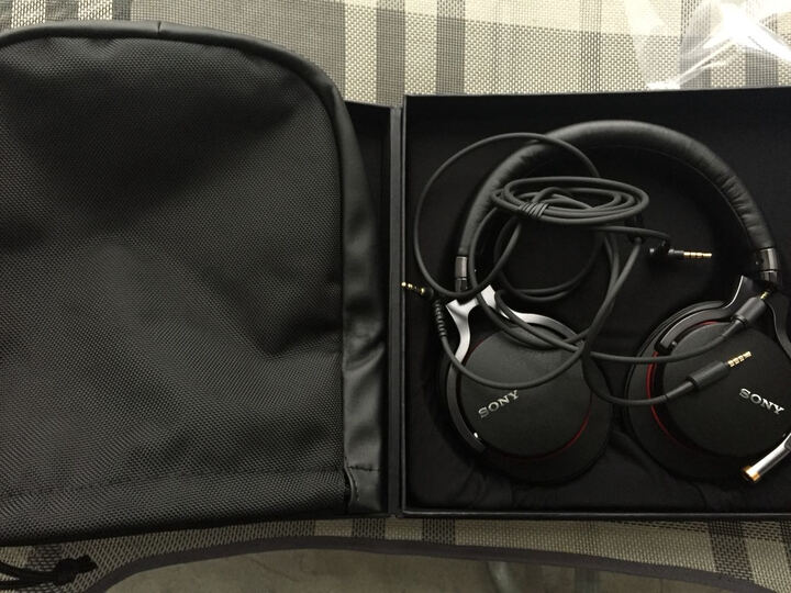 索尼MDR-1A:晚上睡不着下单买的,第二天下午