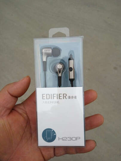 漫步者H230P:今天上午收到的耳机 带了半天耳