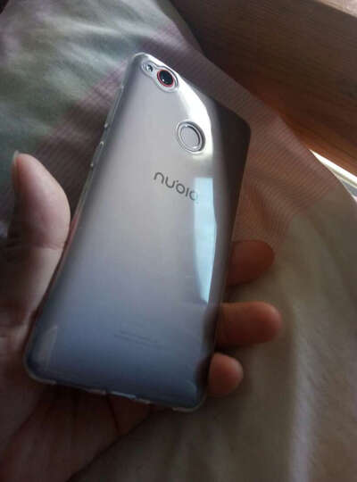 努比亚小牛6 Z11mini:整体不错 就是和荣耀7一