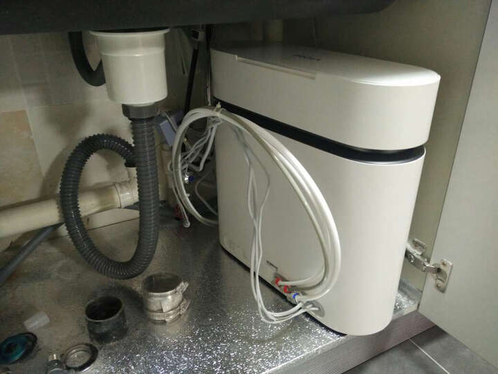 云米(viomi) 智能净水器家用直饮机自来水过滤厨房纯水机ro反渗透v1
