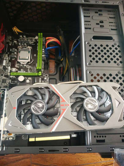 SEELE装甲兵E64:cpu风扇换的玄冰400,不然