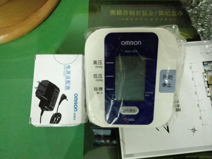欧姆龙电子血压计 HEM-7124:不知道准不准,在