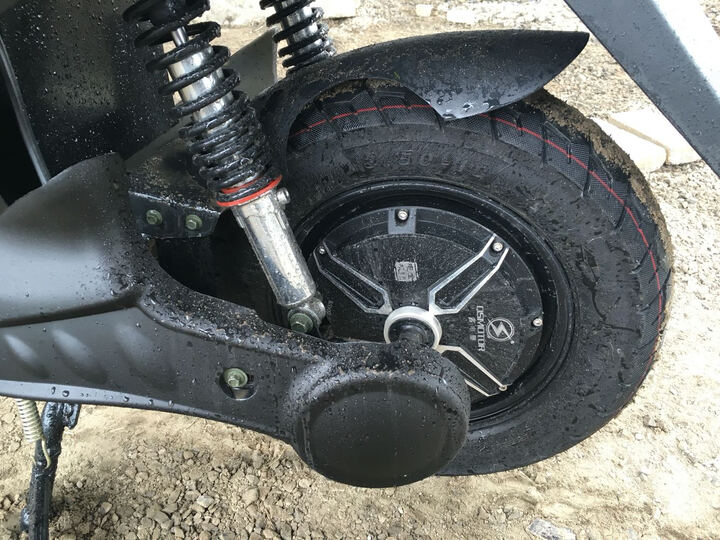 欧峰 迅鹰电动车电瓶车电摩踏板摩托车72V双人60V祖玛自行车96v1500W 磨砂黑 大迅鹰72v20A超威电池 晒单图