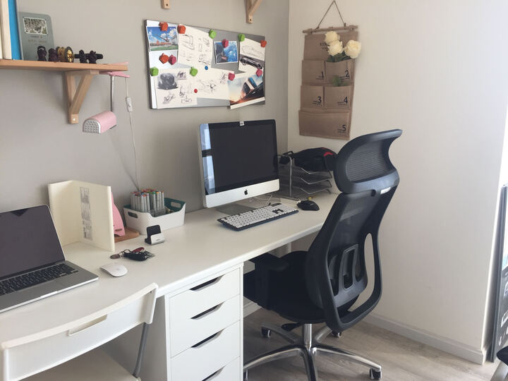 西昊人体工学电脑椅子:快递小哥还是不错,因为