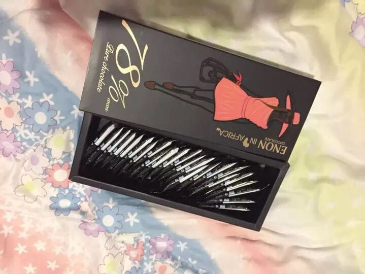 怡浓黑巧克力礼盒装:一元抢到的,还没吃呢,先