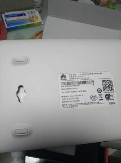 日达,着急用,不错。外观不错,信号可以。手机连