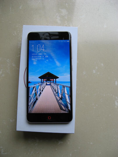 努比亚小牛6 Z11miniS:1500左右能买到金属后