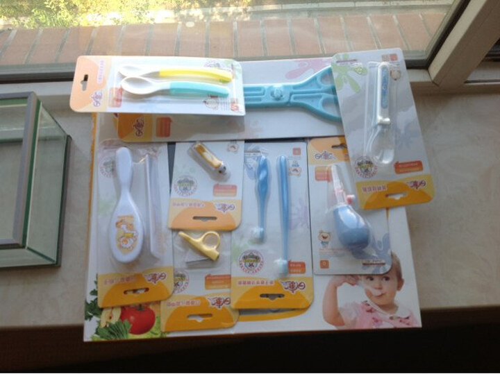 日康 防滑奶瓶夹RK-3671(颜色随机) --不错 给宝