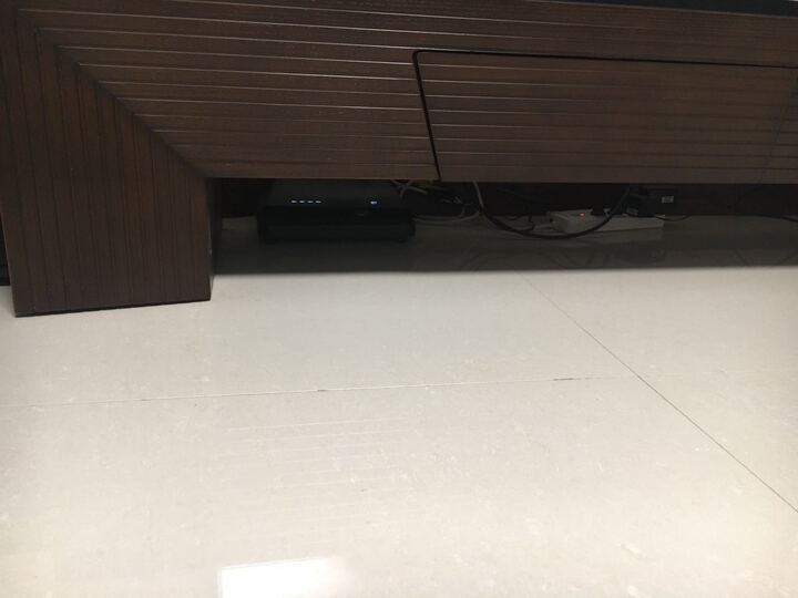 美国网件R6300v2:路由器比较大,信号稳定,覆