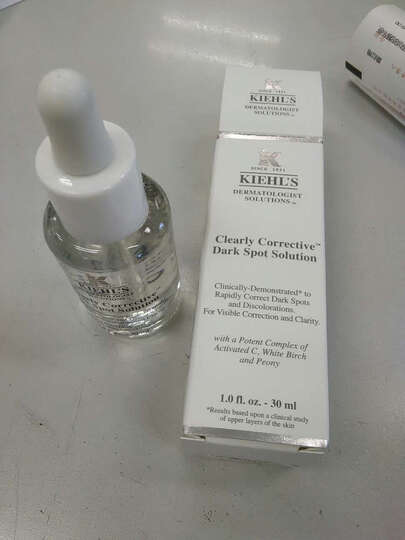 科颜氏精华液:给我的感觉就是假货,实物跟介绍