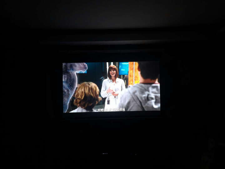 明基W1070+:看电视看电影,关灯开灯都试了下